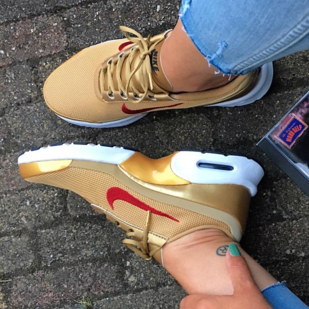 NWT 🔥Nike Air Max Jewell Metallic Gold - Picture 2 of 8